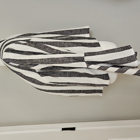 Ashley Stewart Women's Black and White Linen Blend Striped Open Blazer Sz 14 - Picture 5 of 8